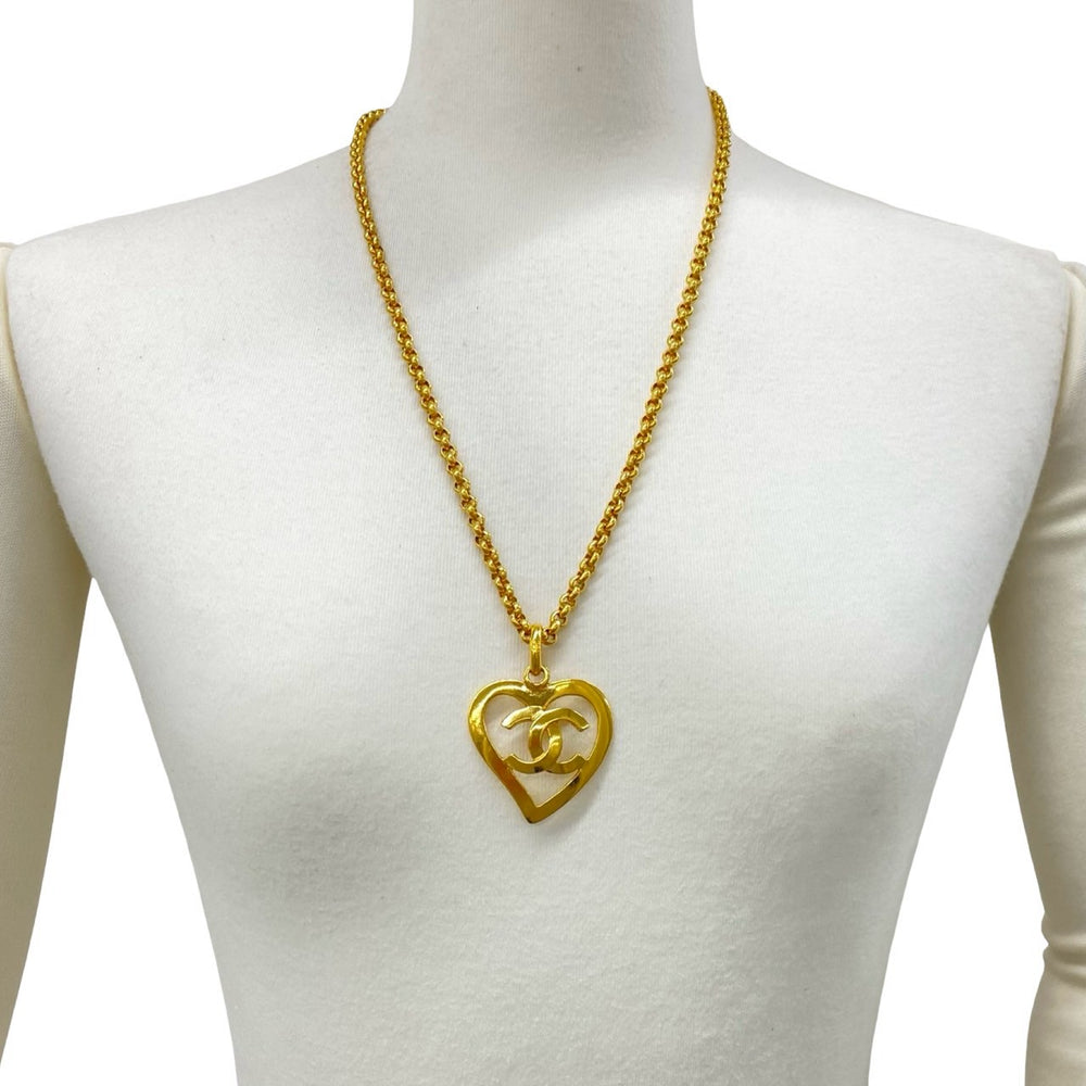 necklace chanel