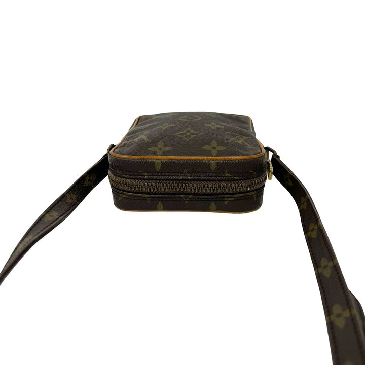 Shoulder bag Louis Vuitton mini Danube