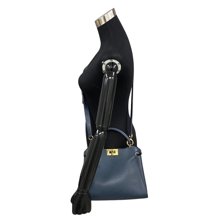 Shoulder Bag Fendi Peekaboo Iconic Essential