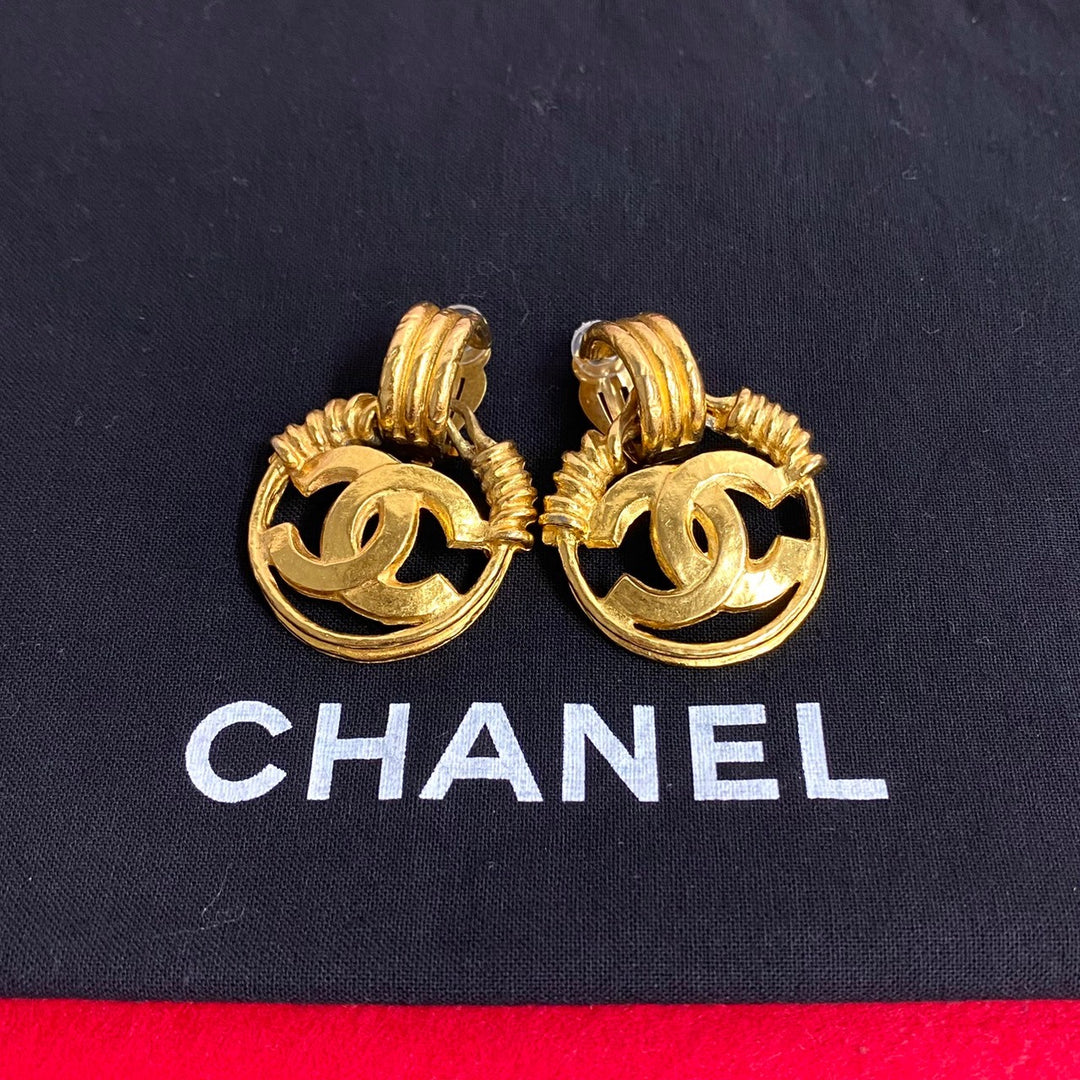 earrings chanel