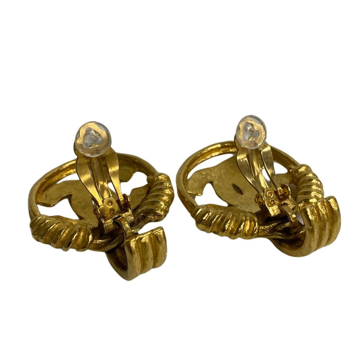 earrings chanel
