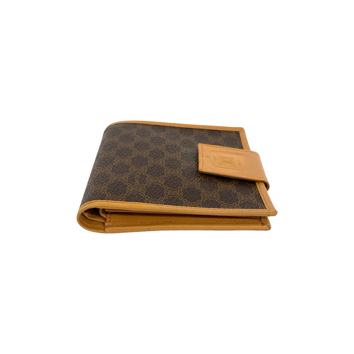 二つ折り財布 セリーヌ