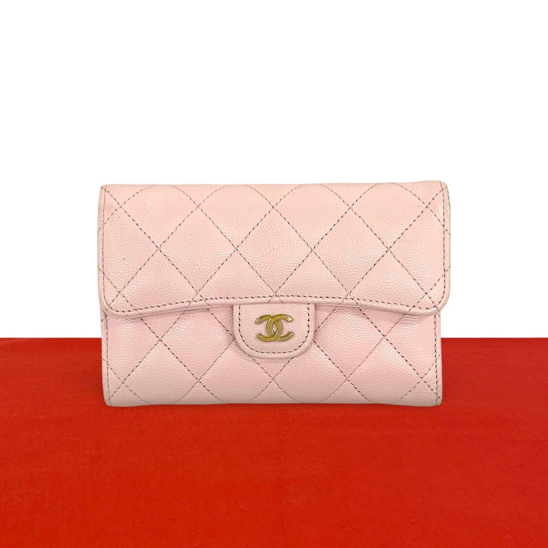 trifold wallet chanel