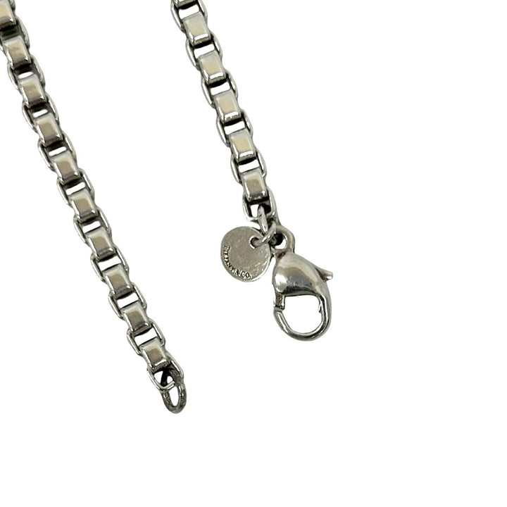 blurRubbingtiffany venetian chain
