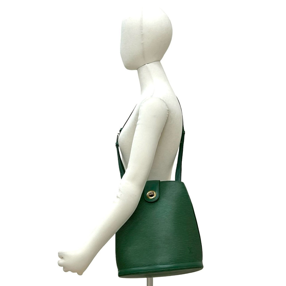 Shoulder bag Louis Vuitton Cluny