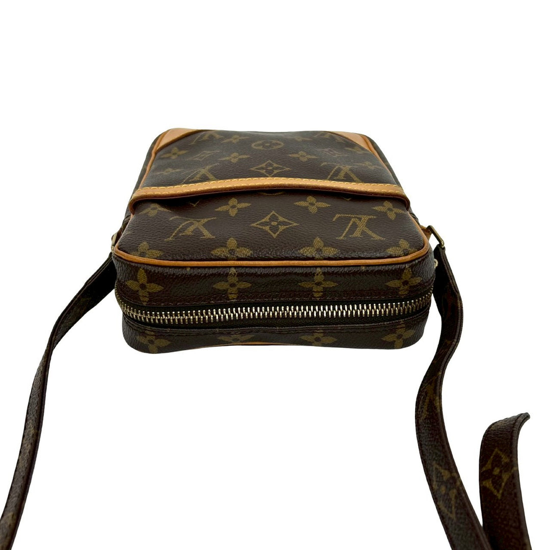 shoulder bag louis vuitton daneuve