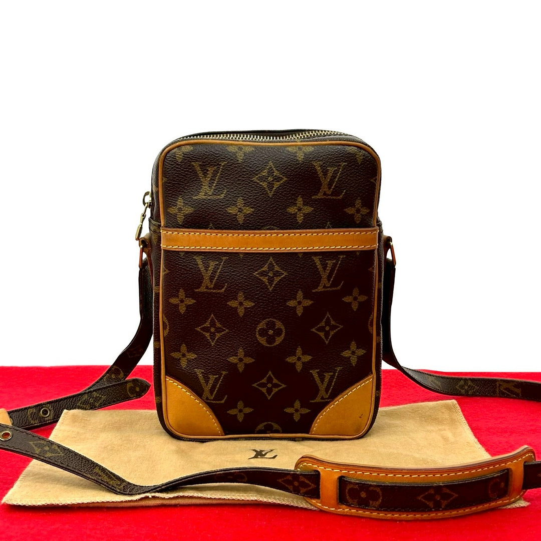 shoulder bag louis vuitton daneuve