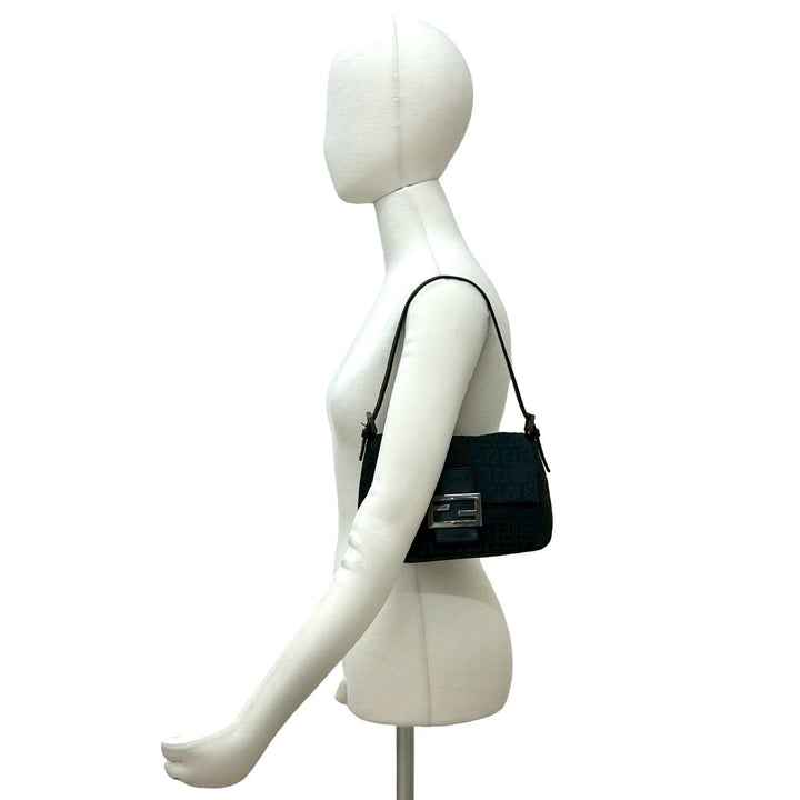 shoulder bag fendi mamma bucket