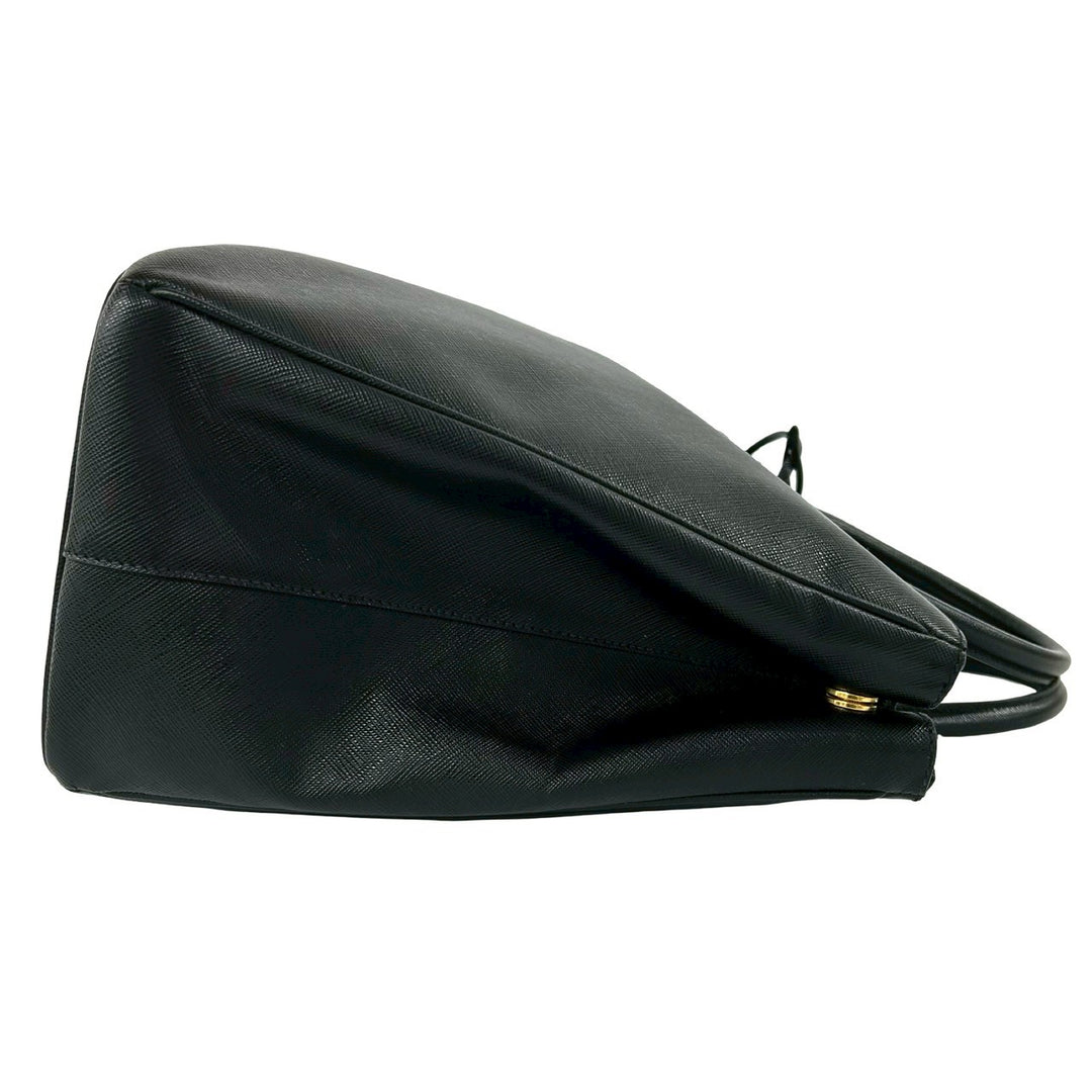handbag prada