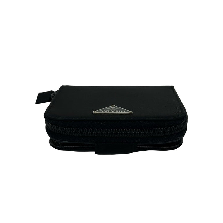 bifold wallet prada