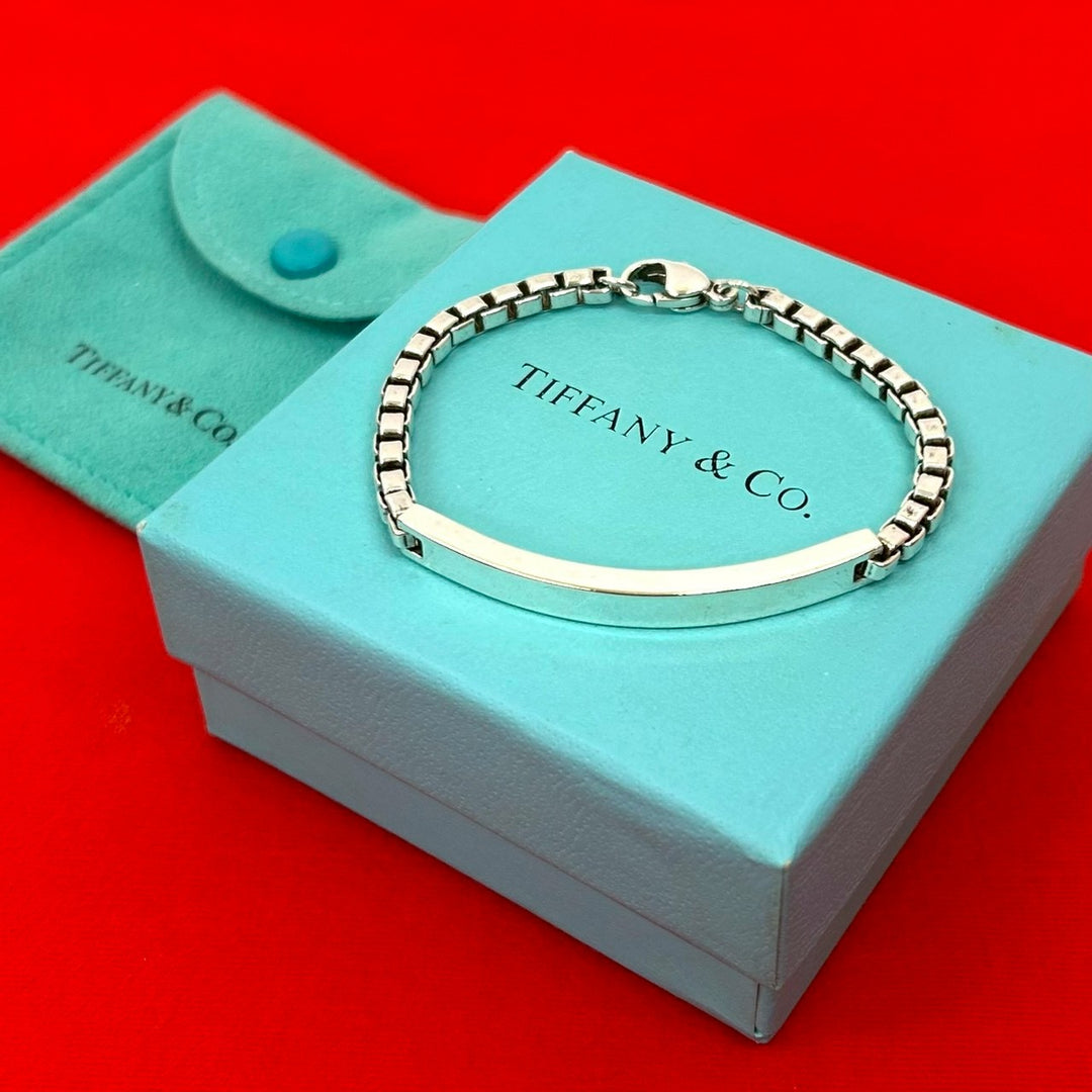 blurRubbingTiffany Venetian Link ID BureRubbingCut