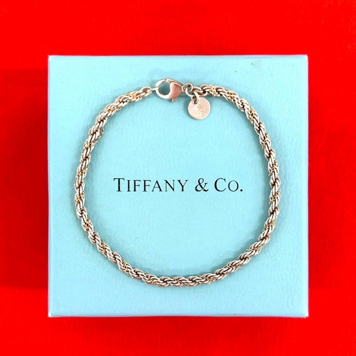 blurRubbingTiffany Twisted Rope