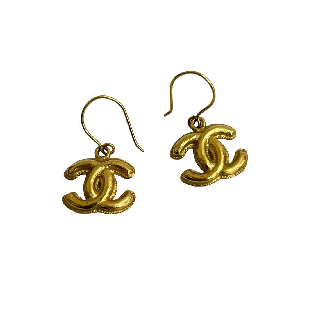 ピアス シャネル