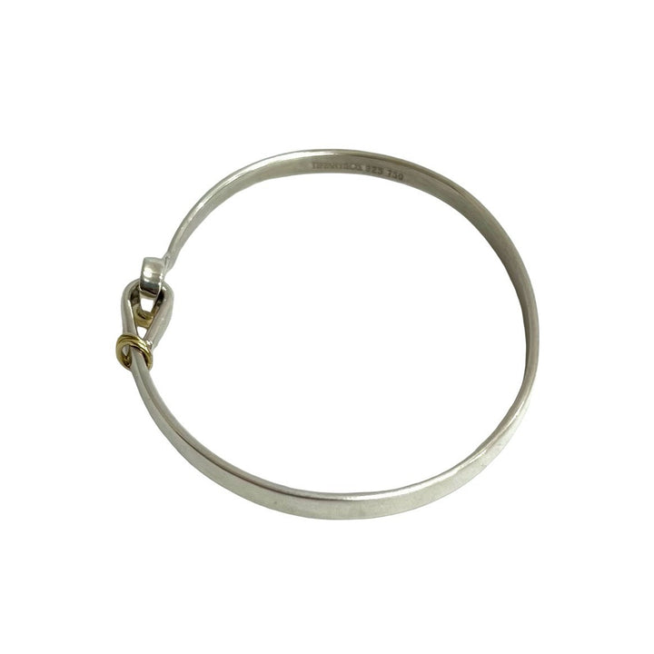 blurRubbingTiffany Hook & Eye Bangle