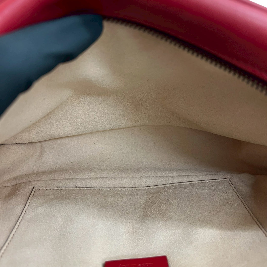 肩背包 Gucci GG Marmont