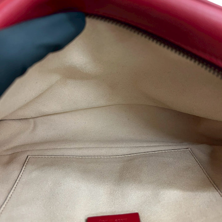 肩背包 Gucci GG Marmont