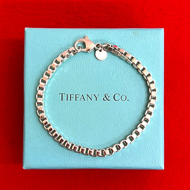 blurRubbingTiffany Venetian BreRubbingCut