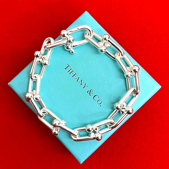 blurRubbingTiffany Hardware Large Link BureRubbingCut