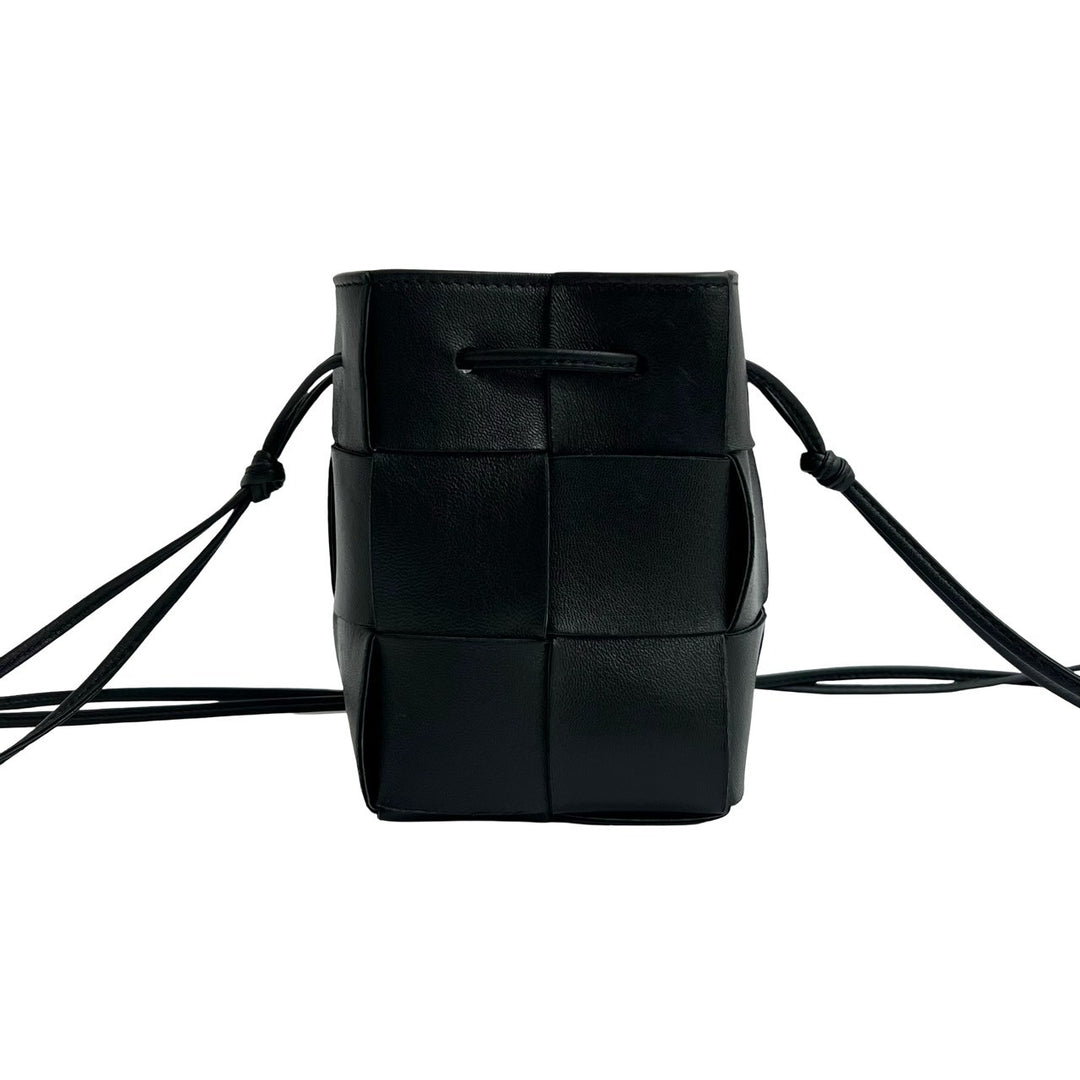 Shoulder bag bottega veneta cassette bucket mini