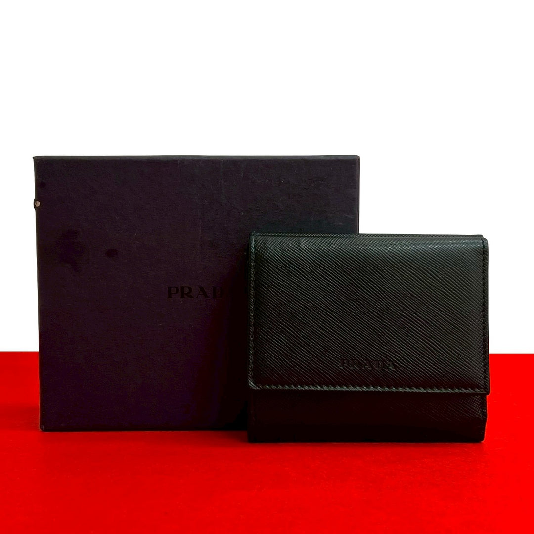 三つ折り財布 プラダ