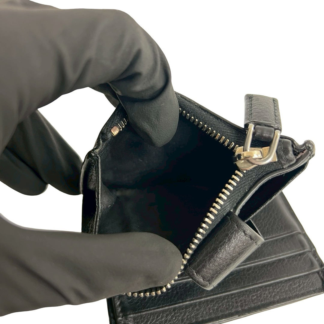 bifold wallet prada