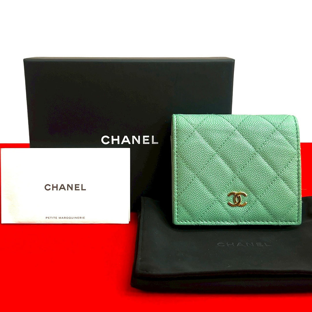 bifold wallet chanel