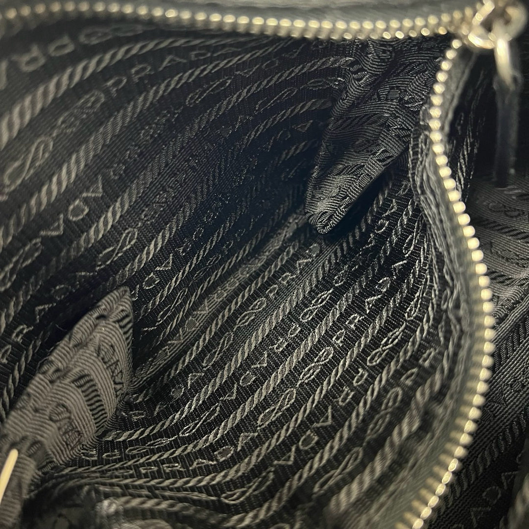 ハンドバッグ プラダ