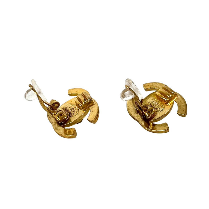 earrings chanel