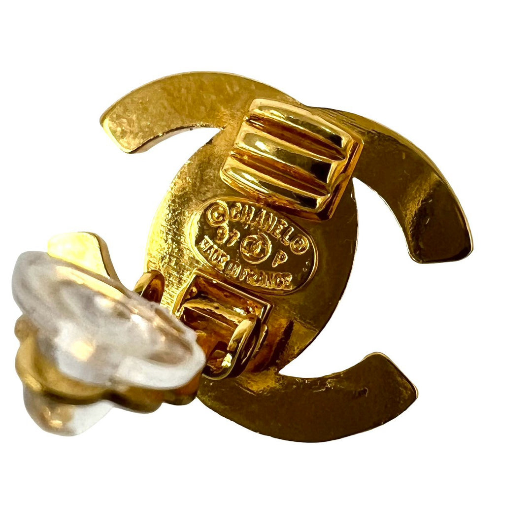 earrings chanel