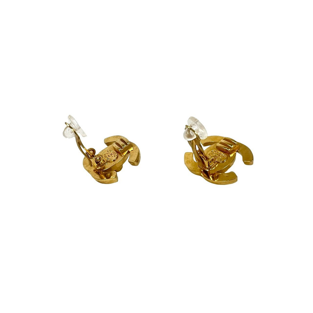 earrings chanel