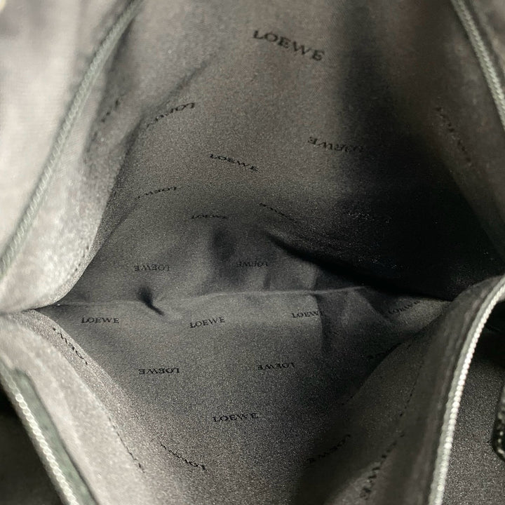 ハンドバッグ ロエベ