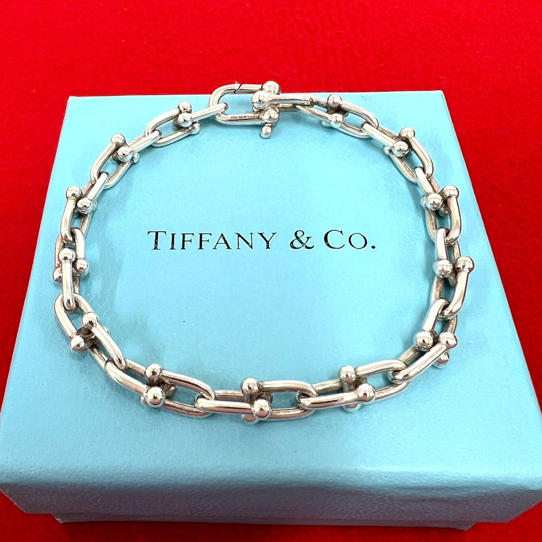 blurRubbingTiffany Hardware Small BureRubbingCut