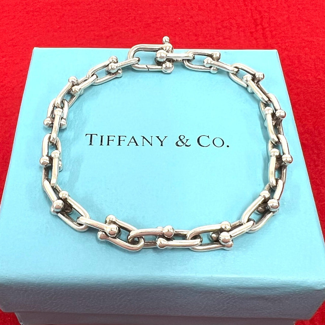 blurRubbingTiffany Hardware Small BureRubbingCut