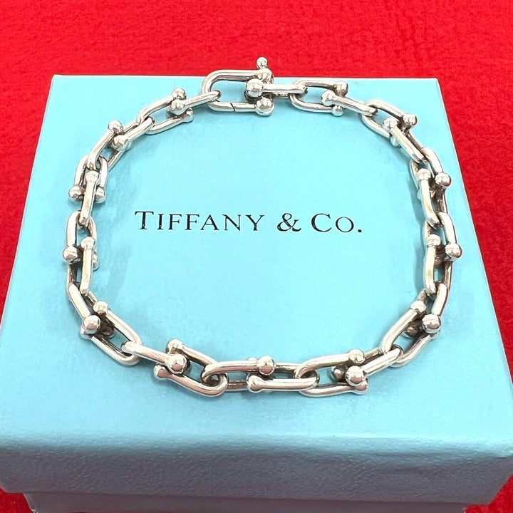 blurRubbingTiffany Hardware Small BureRubbingCut