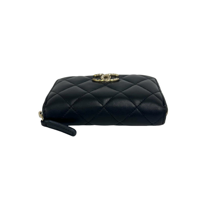bifold wallet chanel
