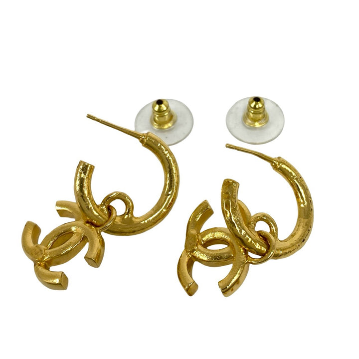 ピアス シャネル