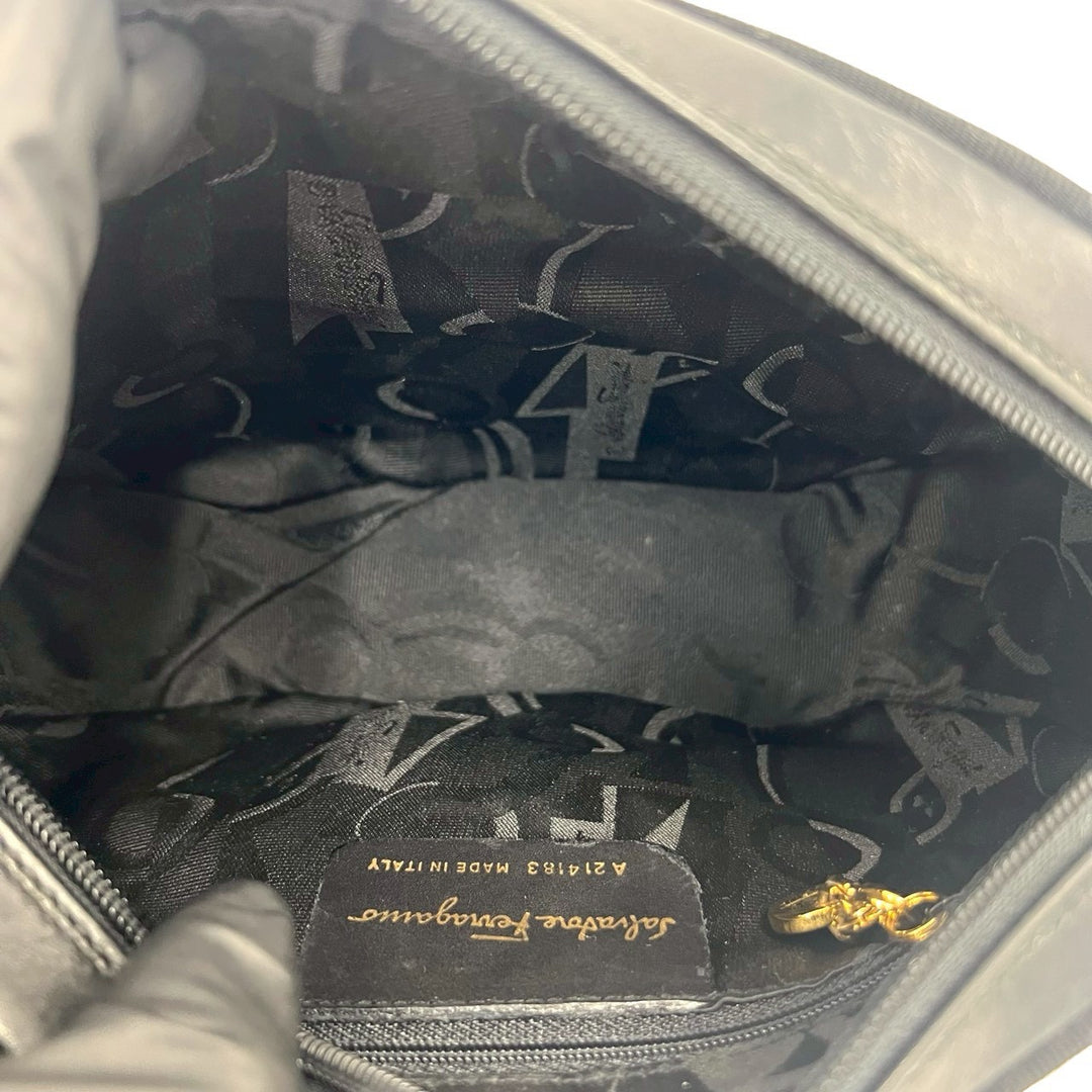 ショルダーバッグ サルヴァトーレフェラガモ