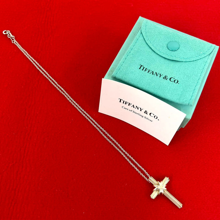 necklace tiffany signature cross necklace