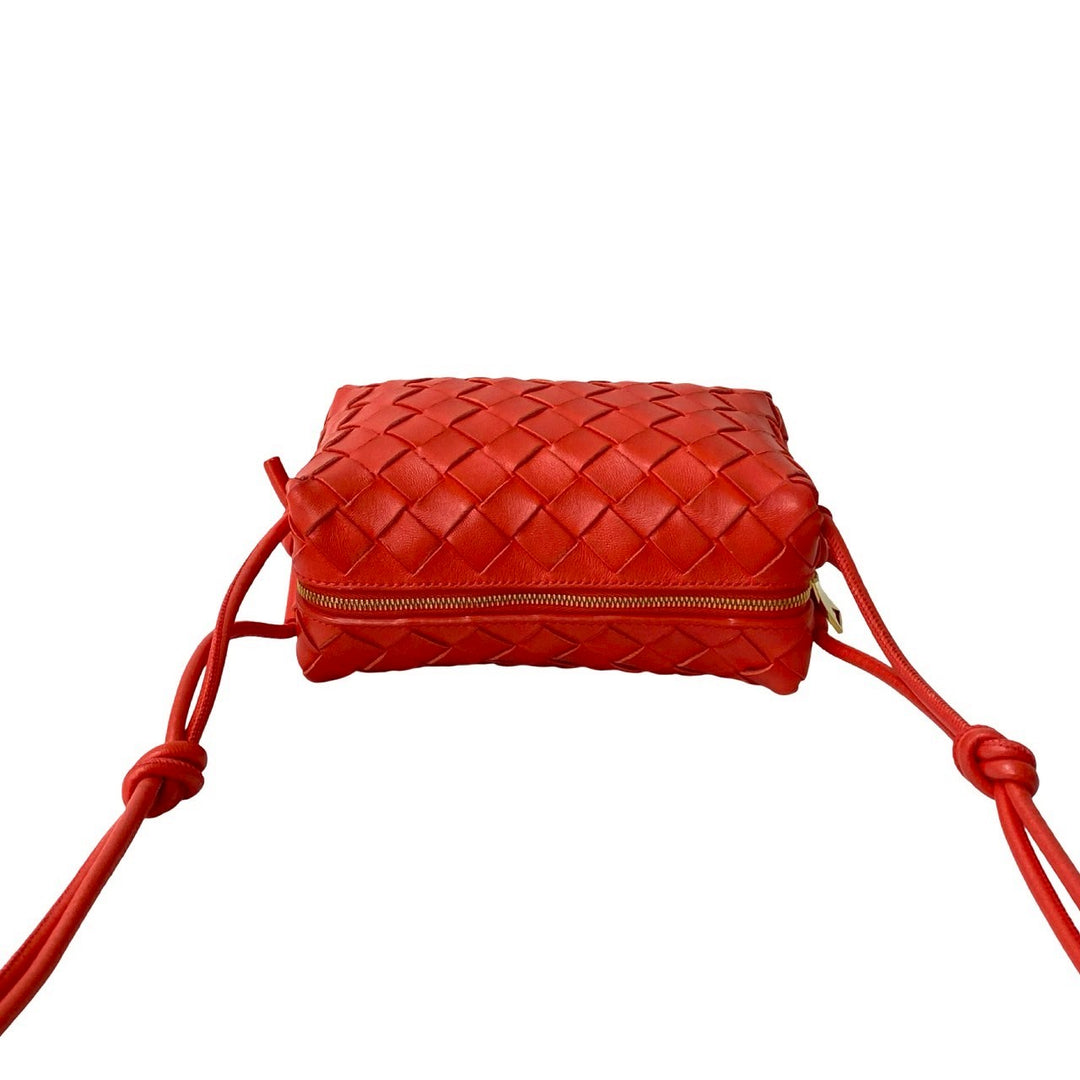 bottega veneta 迷你環肩背包