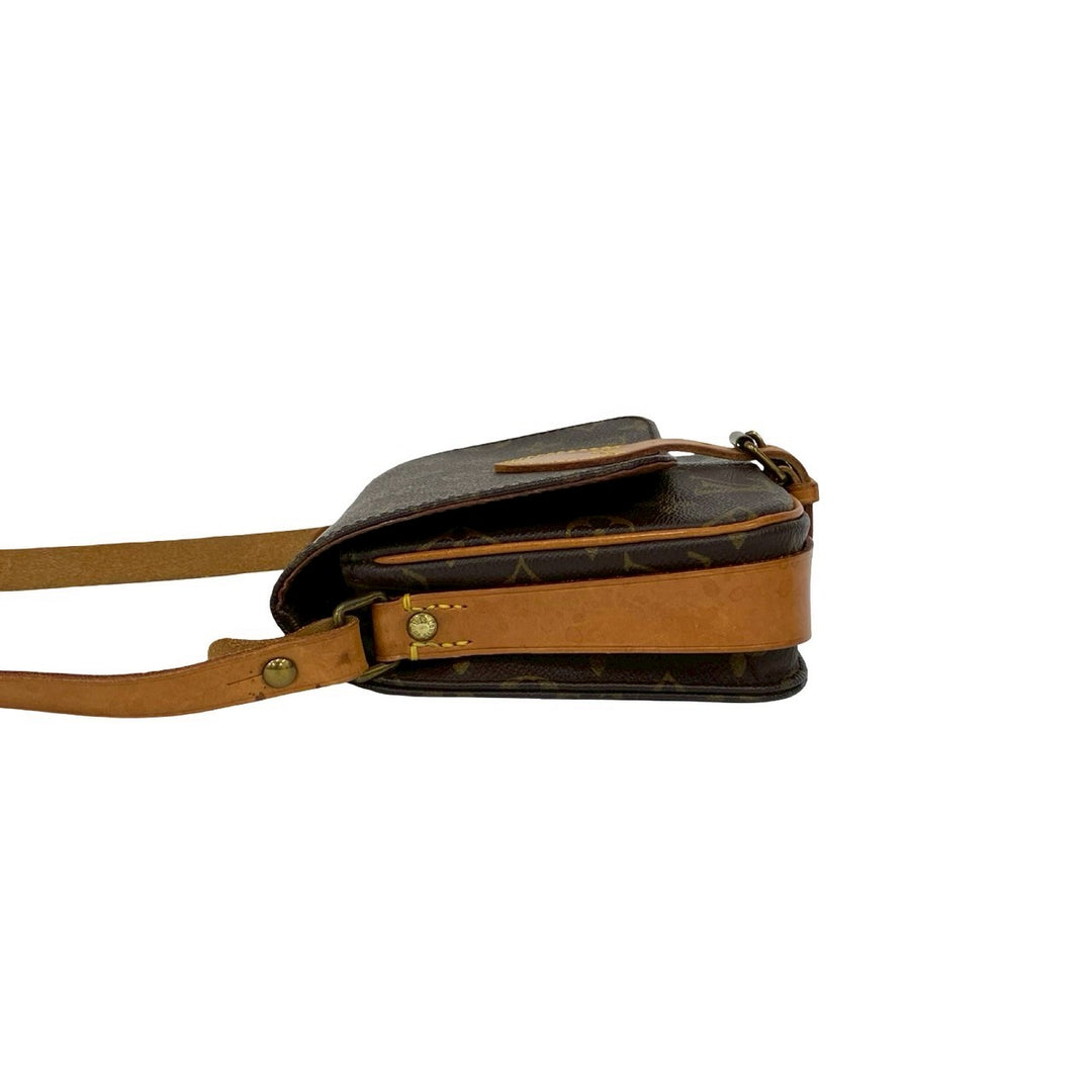 Shoulder bag Louis Vuitton Saint Cloud