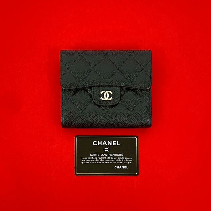 trifold wallet chanel