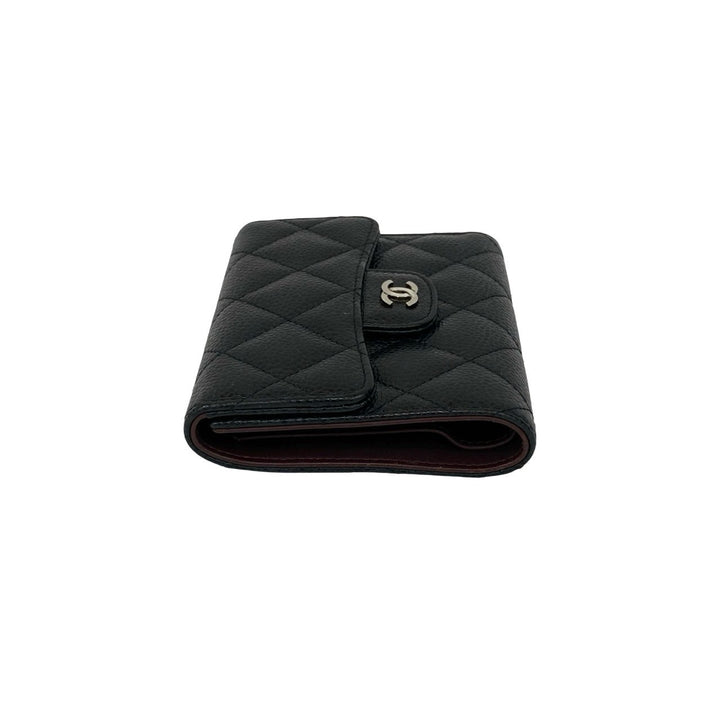 trifold wallet chanel