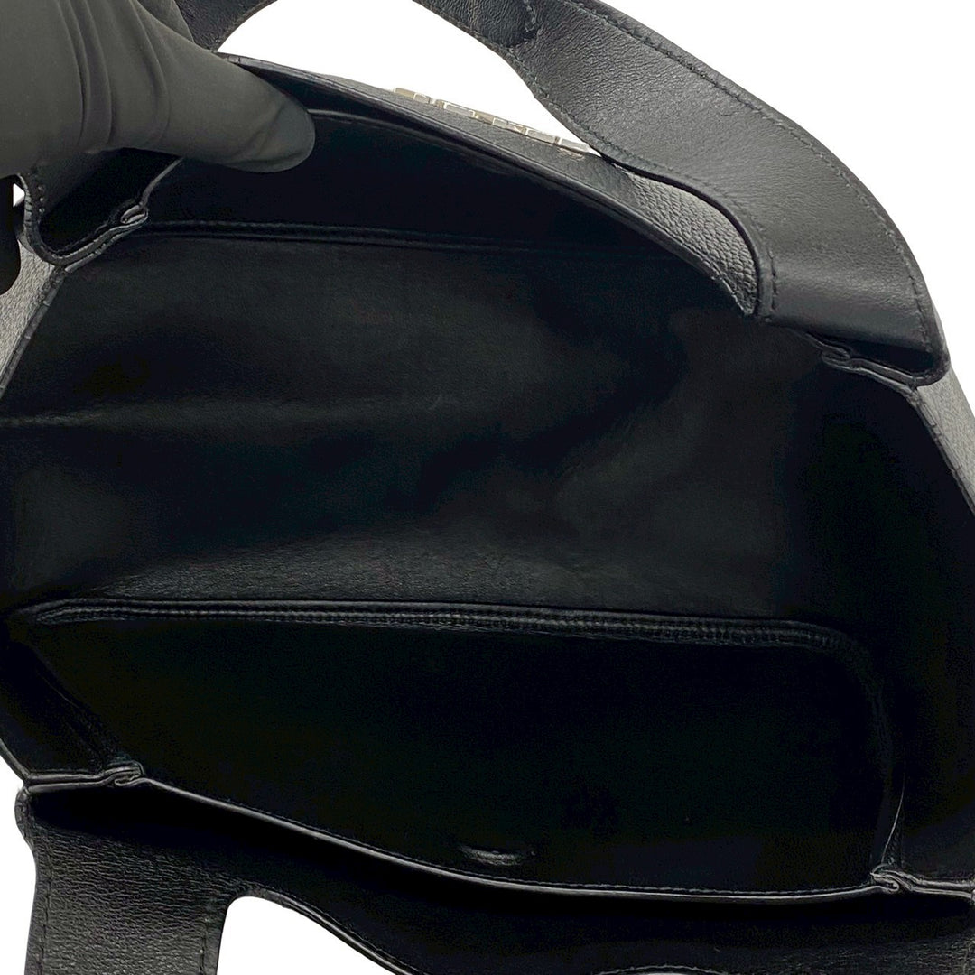 handbag prada