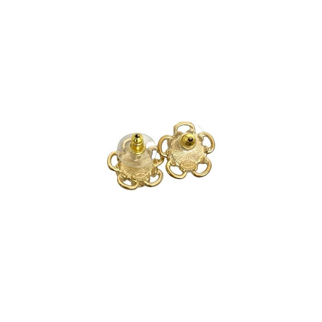 ピアス シャネル