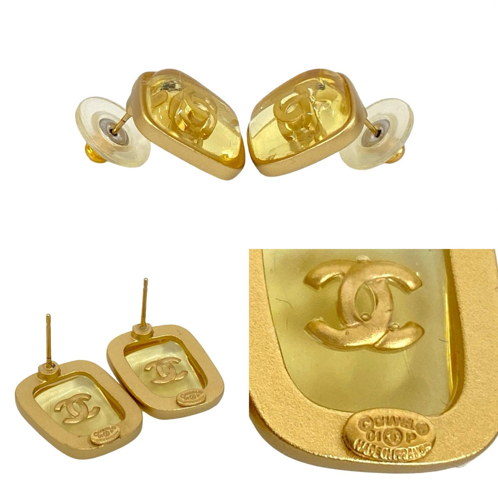 ピアス シャネル