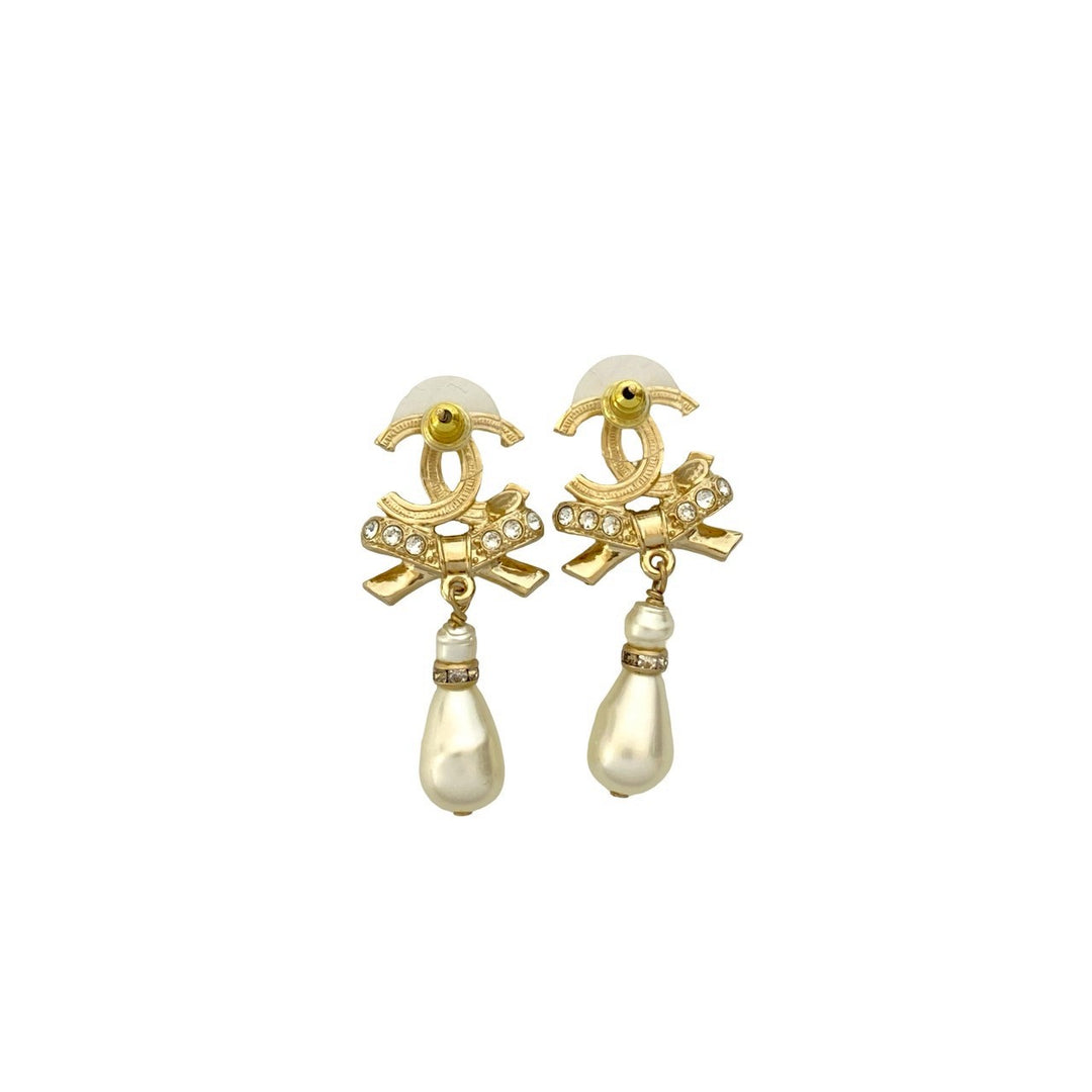 ピアス シャネル