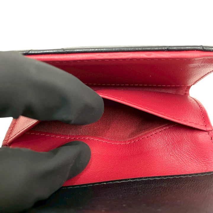 trifold wallet chanel