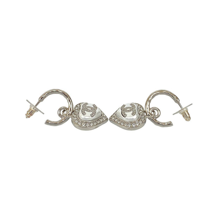 ピアス シャネル