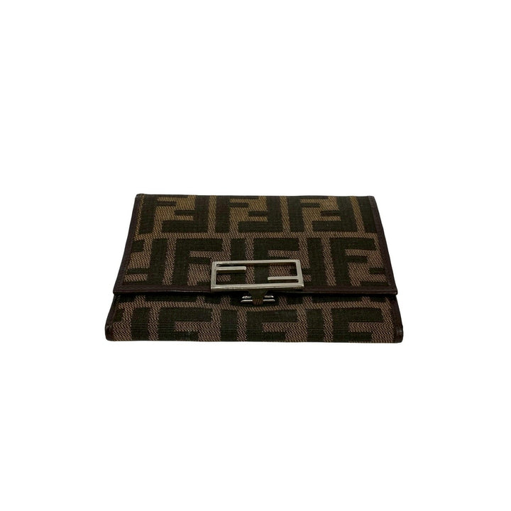 trifold wallet fendi