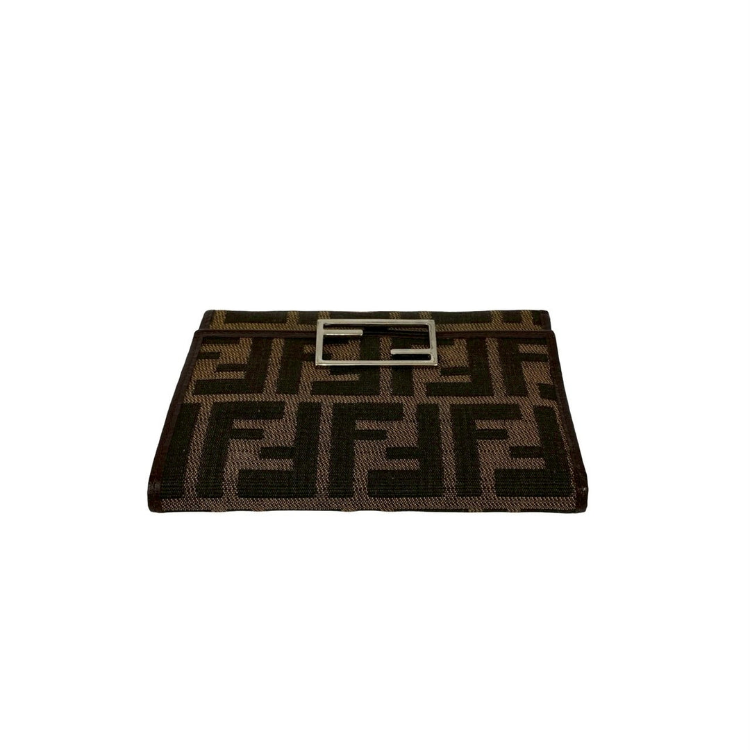 trifold wallet fendi